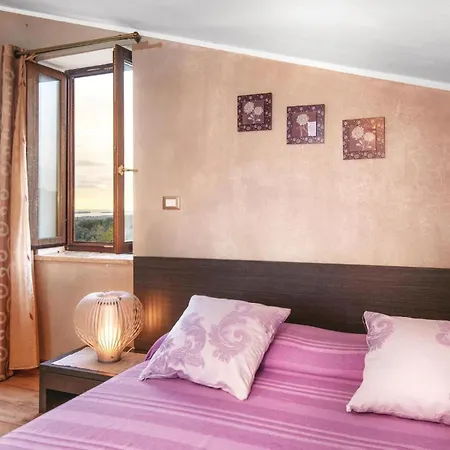 Апартаменты Amazing In With Wifi Galizana